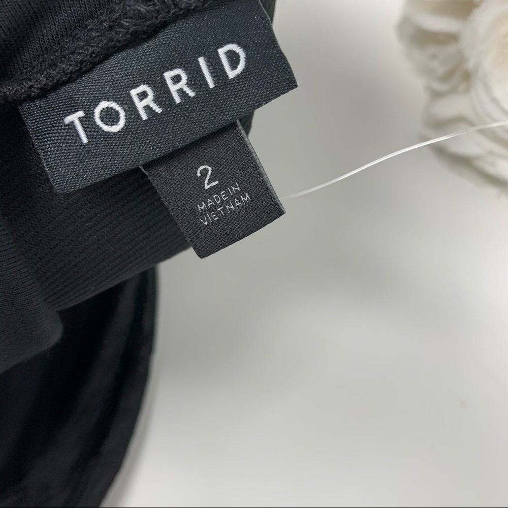 NEW TORRID KNIT CRISSCROSS OFF SHOULDER BODYSUIT - Picture 10 of 13